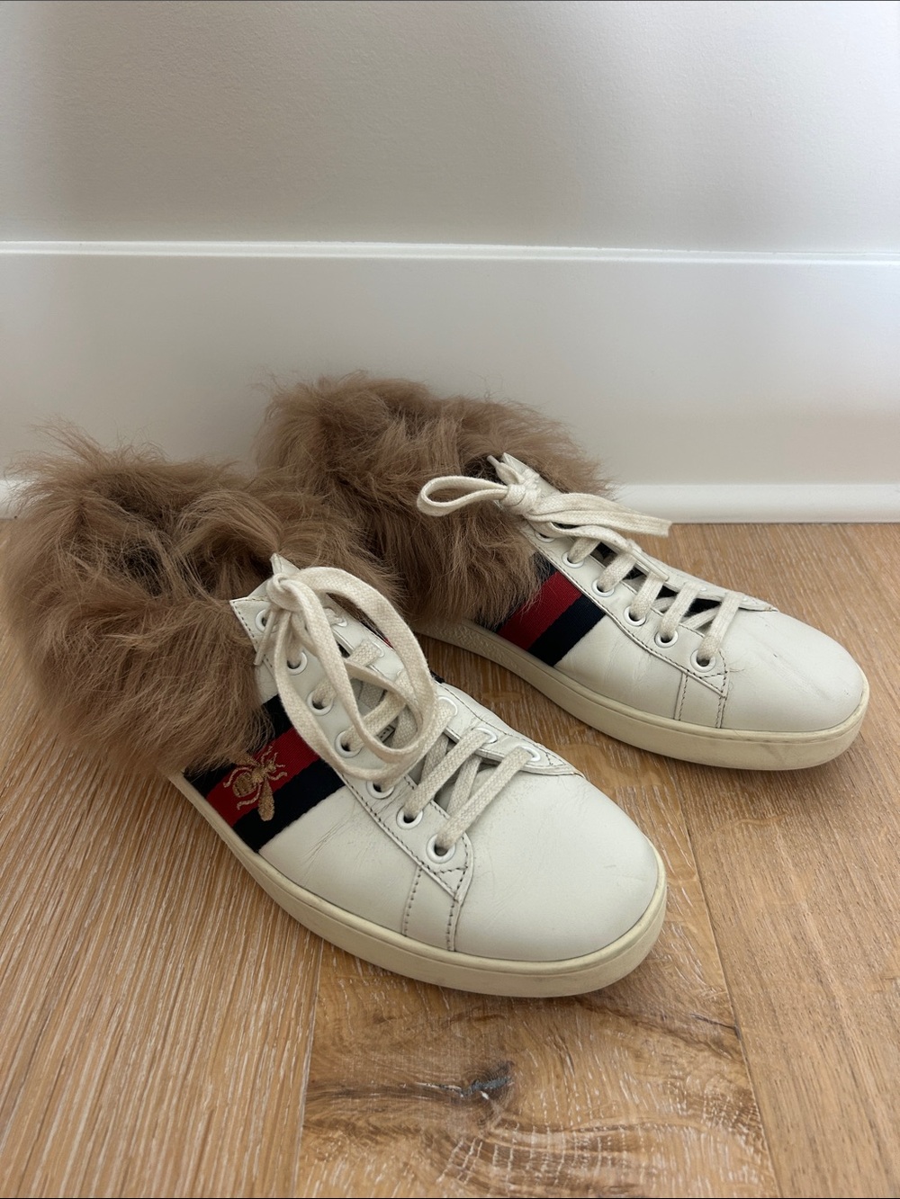 Authentic Gucci Ace Bee Sneakers Fur - Size 9 US